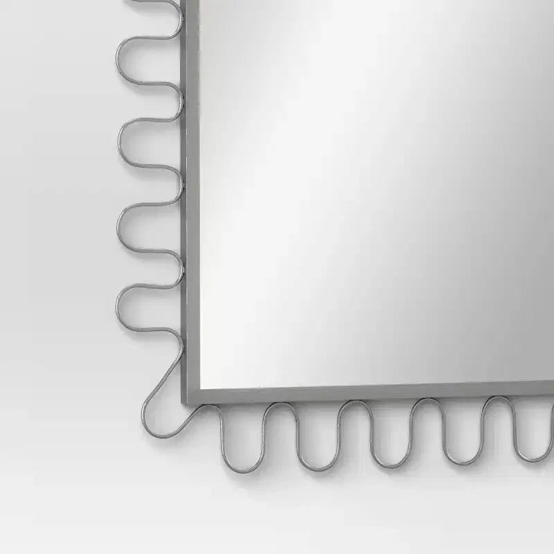Espejo de pared metálico con bucle de 20"x30"