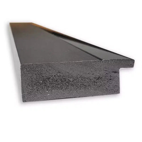 Espejo de pared de baño negro Tuxedo sin bisel de 23" x 29": Marco rectangular moderno de poliestireno, incluye accesorios de montaje