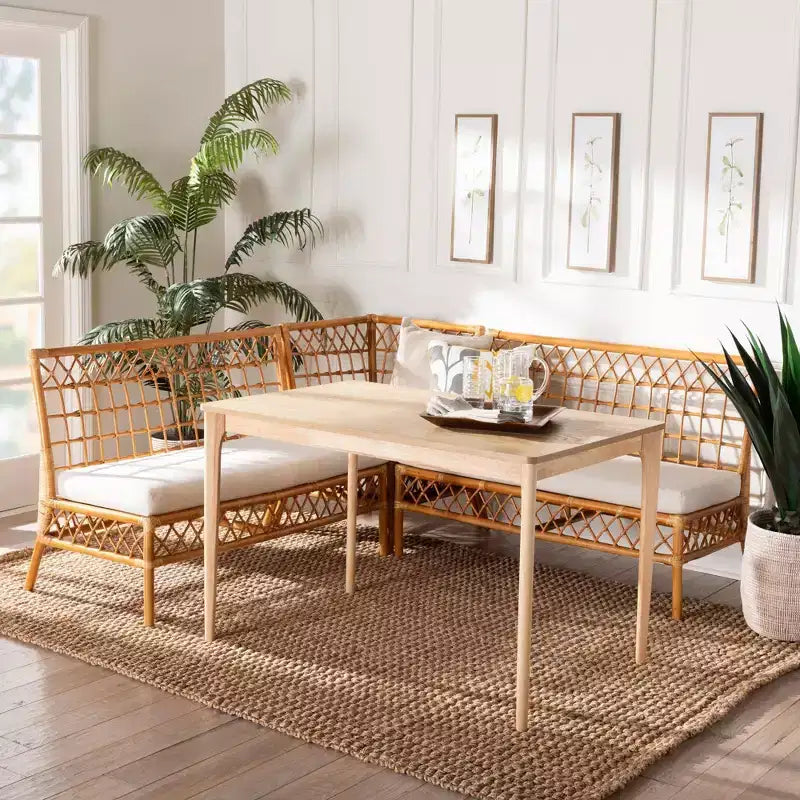 Rincón de comedor Adora Rattan: Estilo bohemio, Asientos acolchados, Mesa de madera de caucho