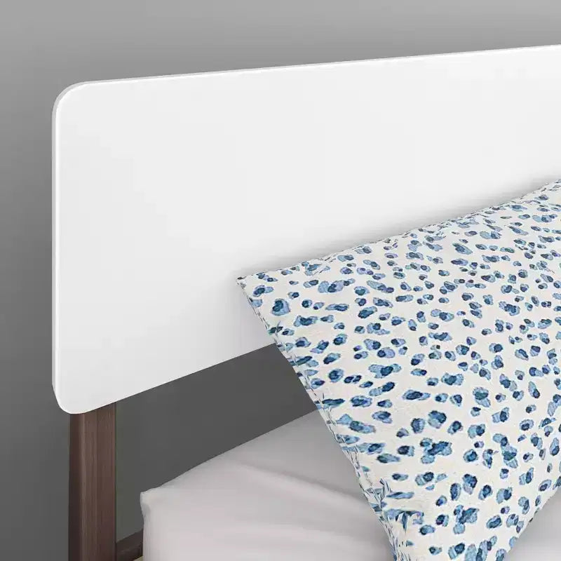 Cama Queen Size con cabecero y piecero estilo moderno de mediados de siglo