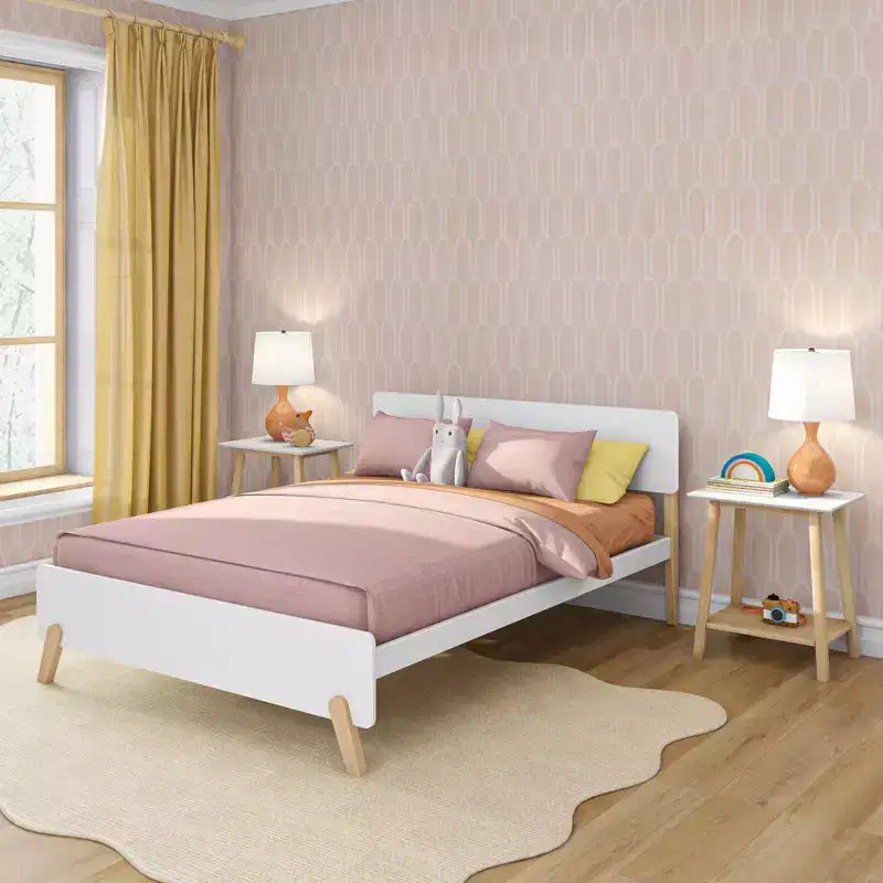 Cama Queen Size con cabecero y piecero estilo moderno de mediados de siglo