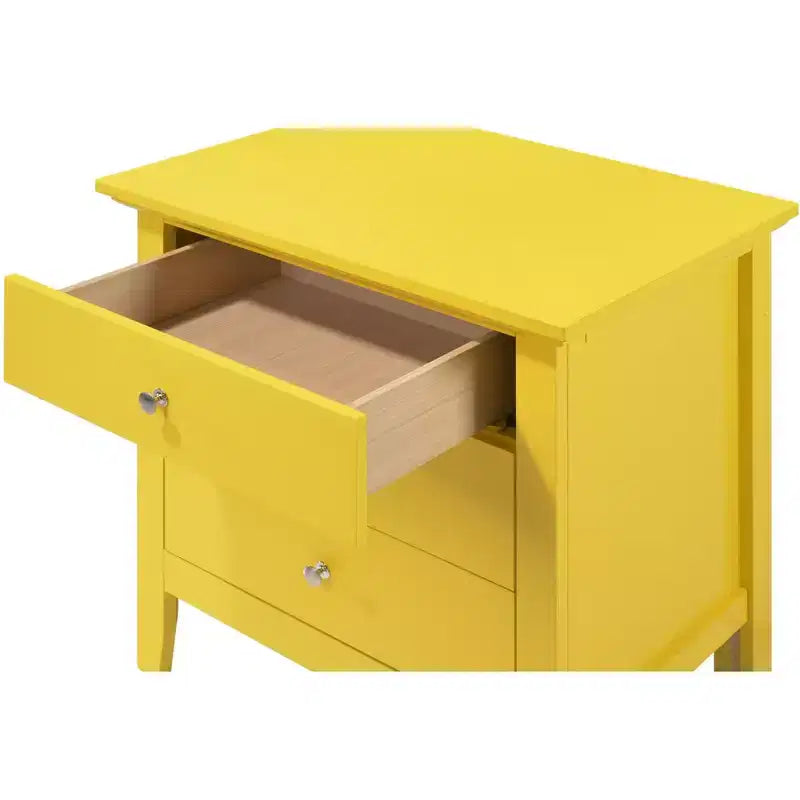 Mesita de noche Hammond de 3 cajones (26 pulg. de alto x 24 pulg. de ancho x 18 pulg. de profundidad)