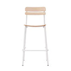 Taburetes de bar con estructura de metal y asientos y respaldos de madera maciza con acabado antiguo