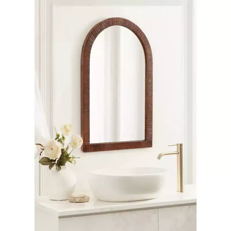 Espejo de pared enmarcado con arco Rahfy de 20x30